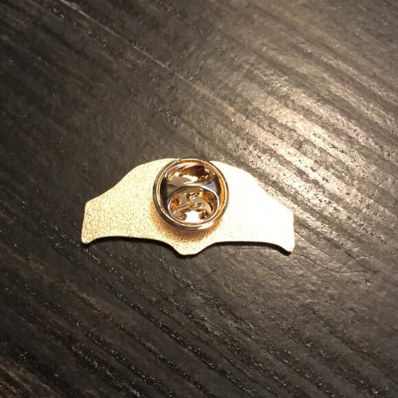 Pride Rainbow Heart in Hands Love Pin Brooch - Picture 2 of 3